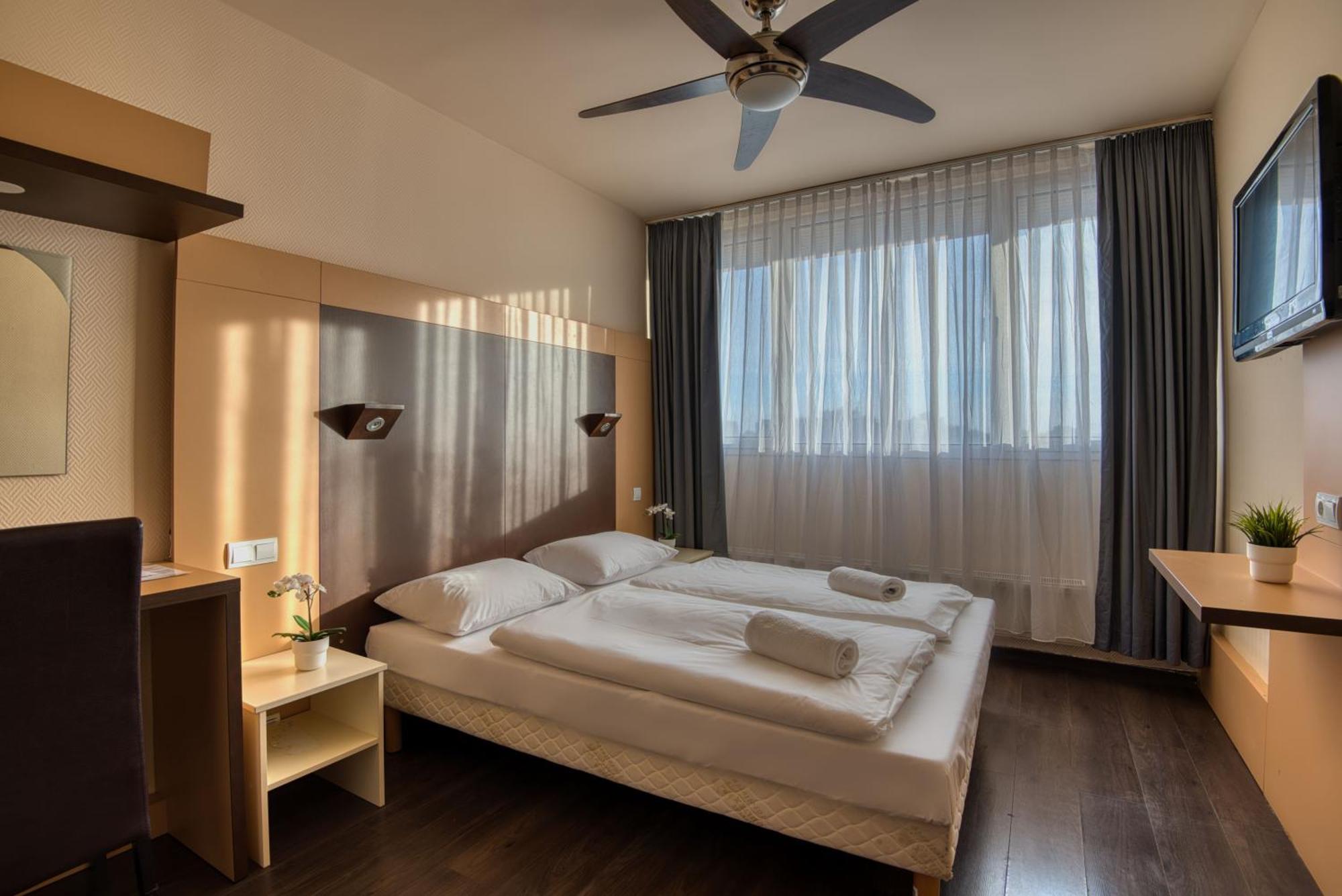 בודפשט City Budget Hotel מראה חיצוני תמונה